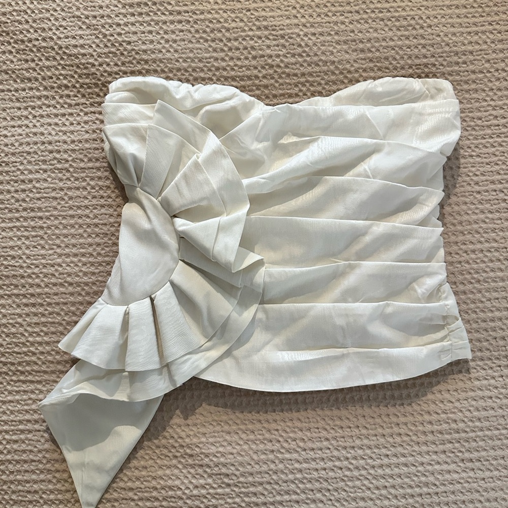 EXPRESS Elegant White Strapless Top